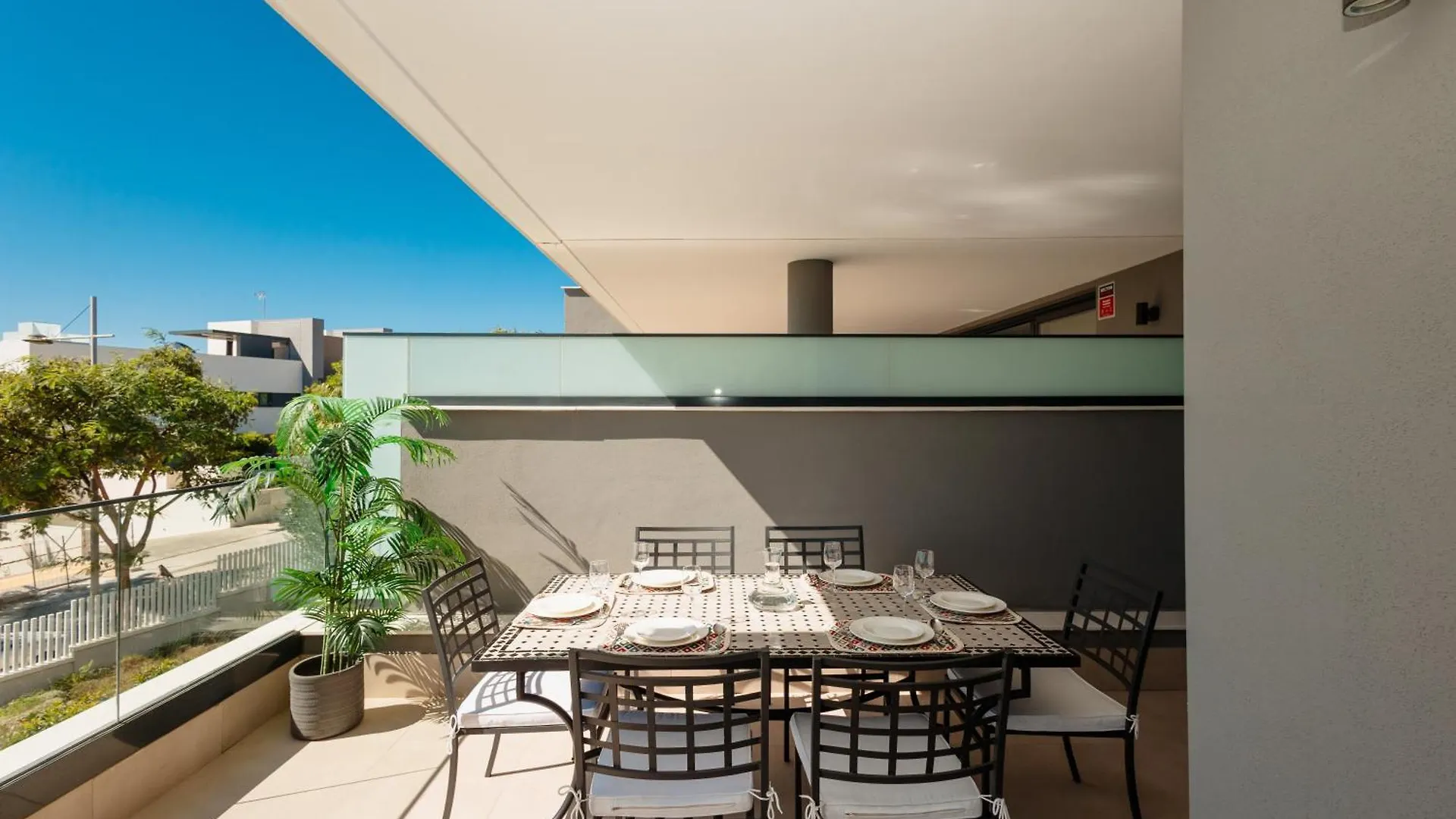 Magnificent Apartment, Close To The Beach, In Estepona