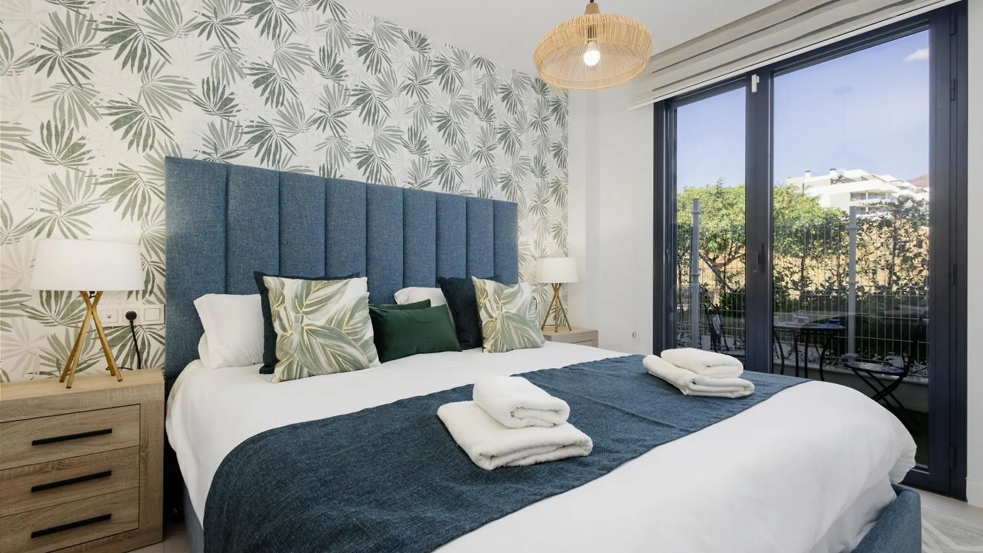 Daire Magnificent Apartment, Close To The Beach, In Estepona