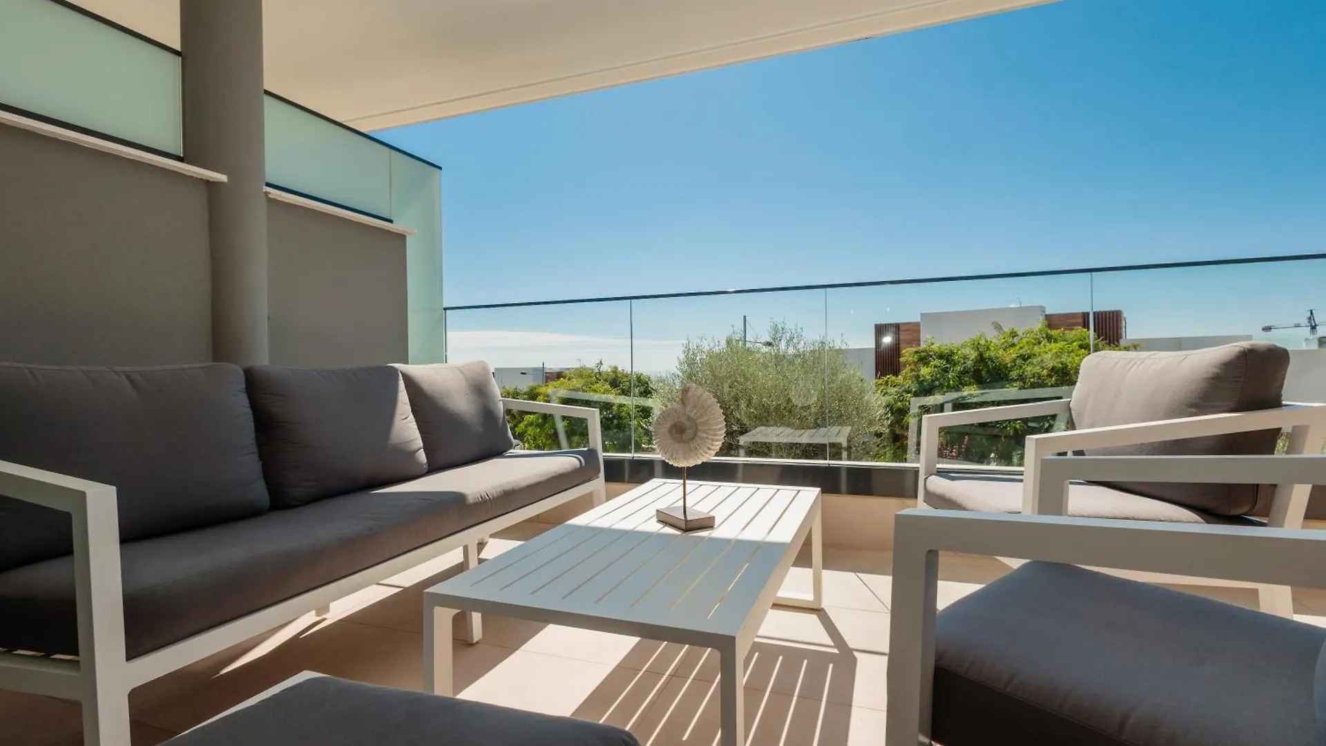 Magnificent Apartment, Close To The Beach, In Estepona Apartment
