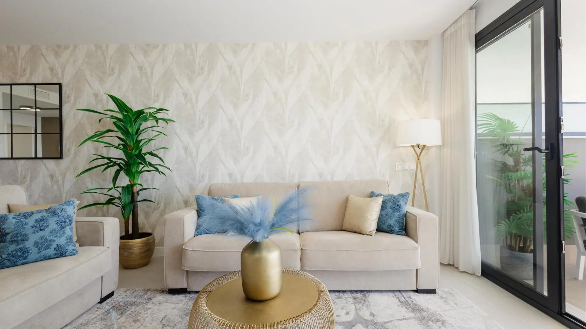 Apartment Magnificent Apartment, Close To The Beach, In Estepona