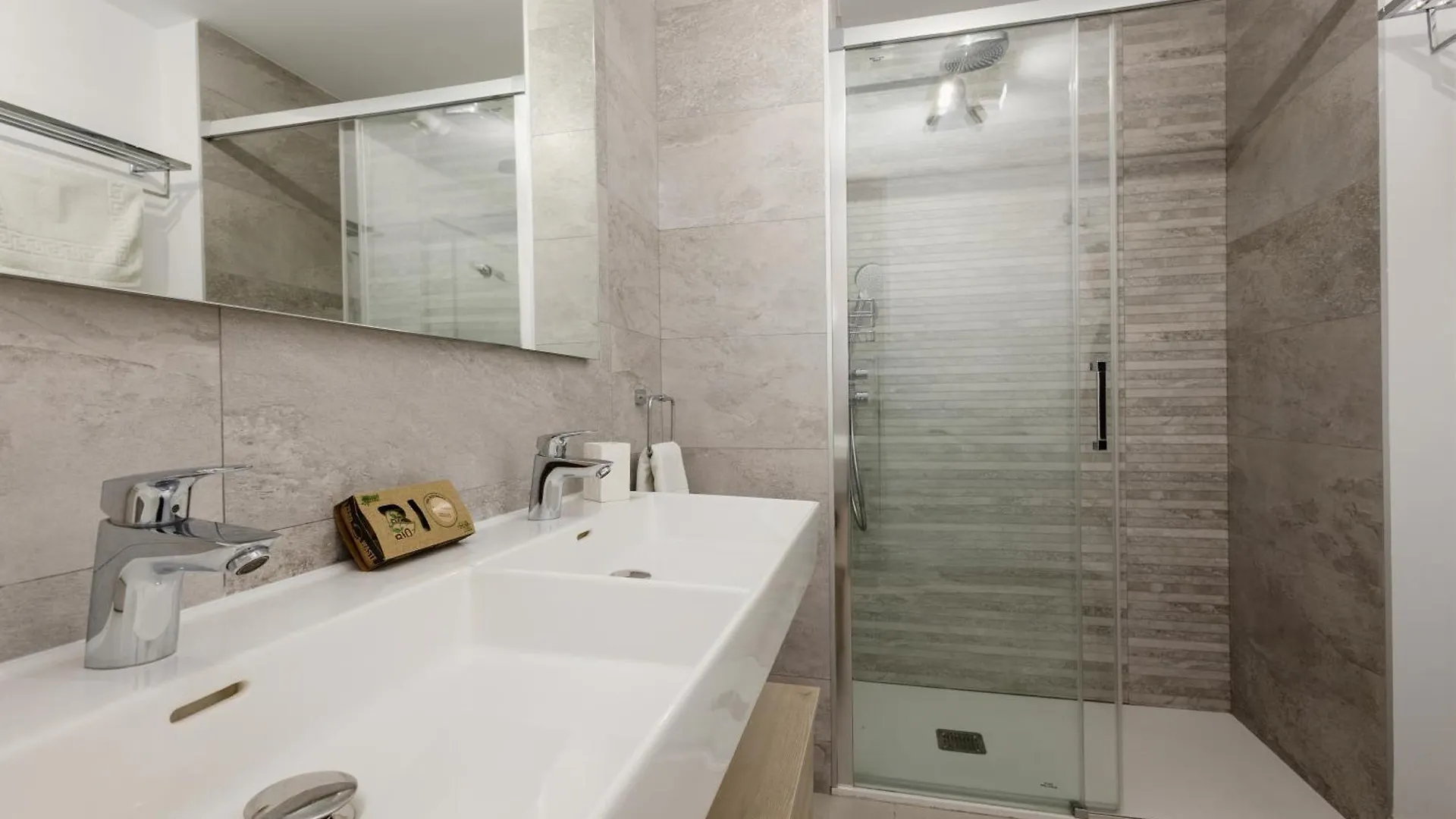 Magnificent Apartment, Close To The Beach, In Estepona 0*,  Spain