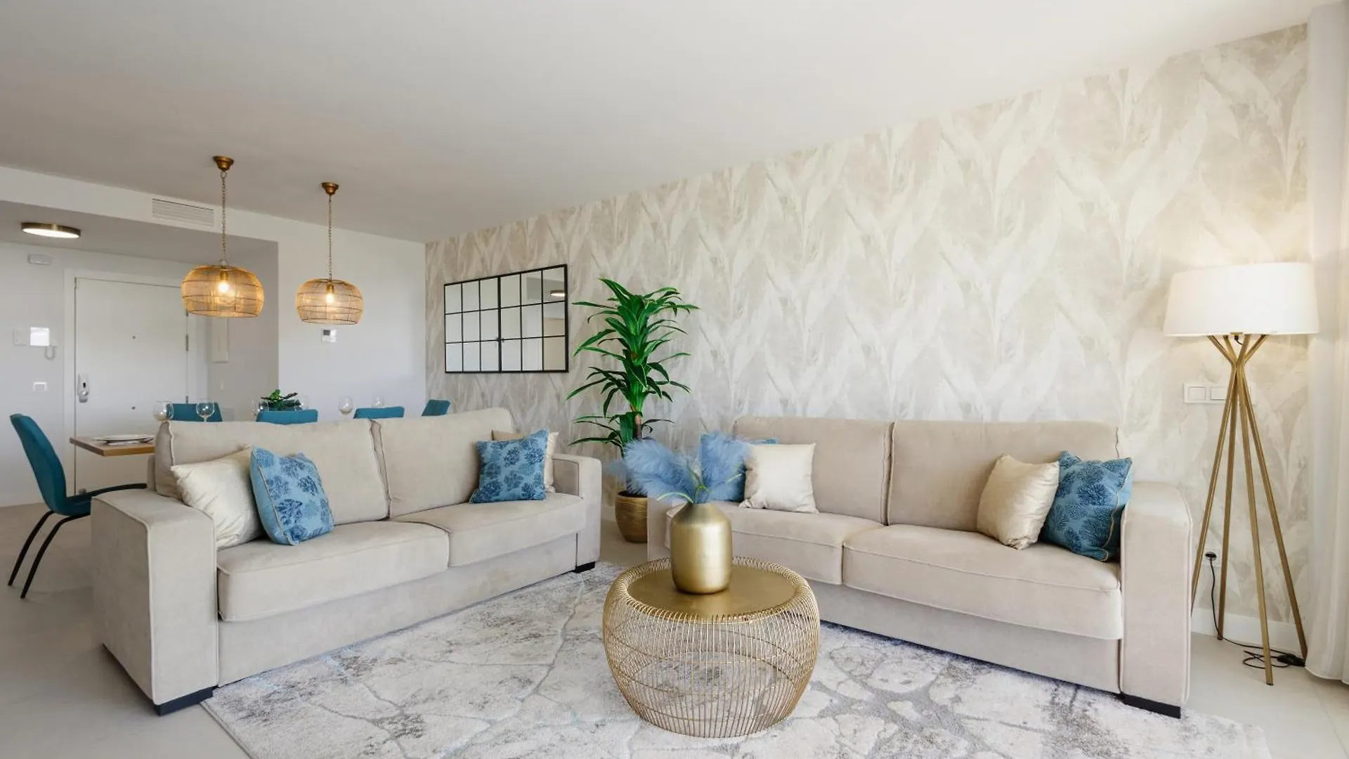 Magnificent Apartment, Close To The Beach, In Estepona 0*,