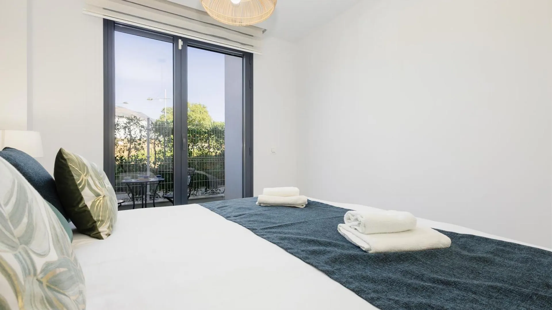 Magnificent Apartment, Close To The Beach, In Estepona Apartment