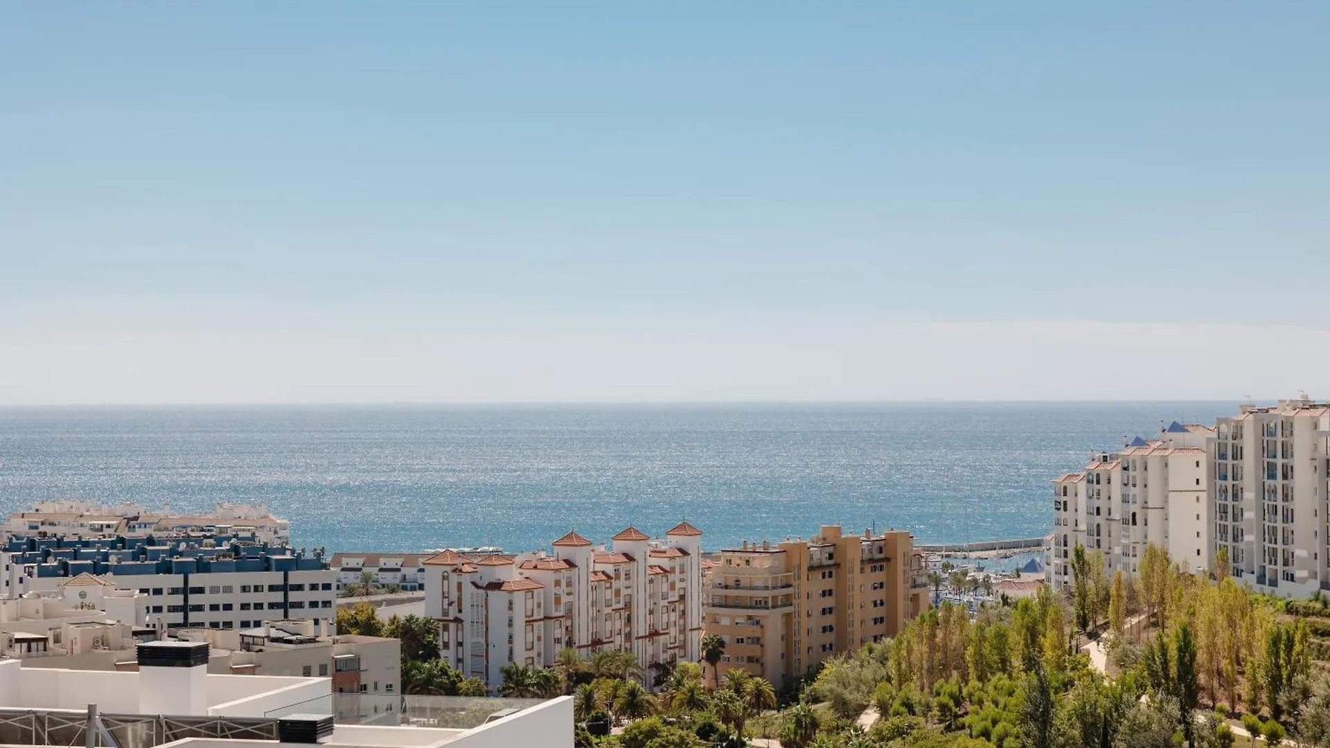 Magnificent Apartment, Close To The Beach, In Estepona Spain