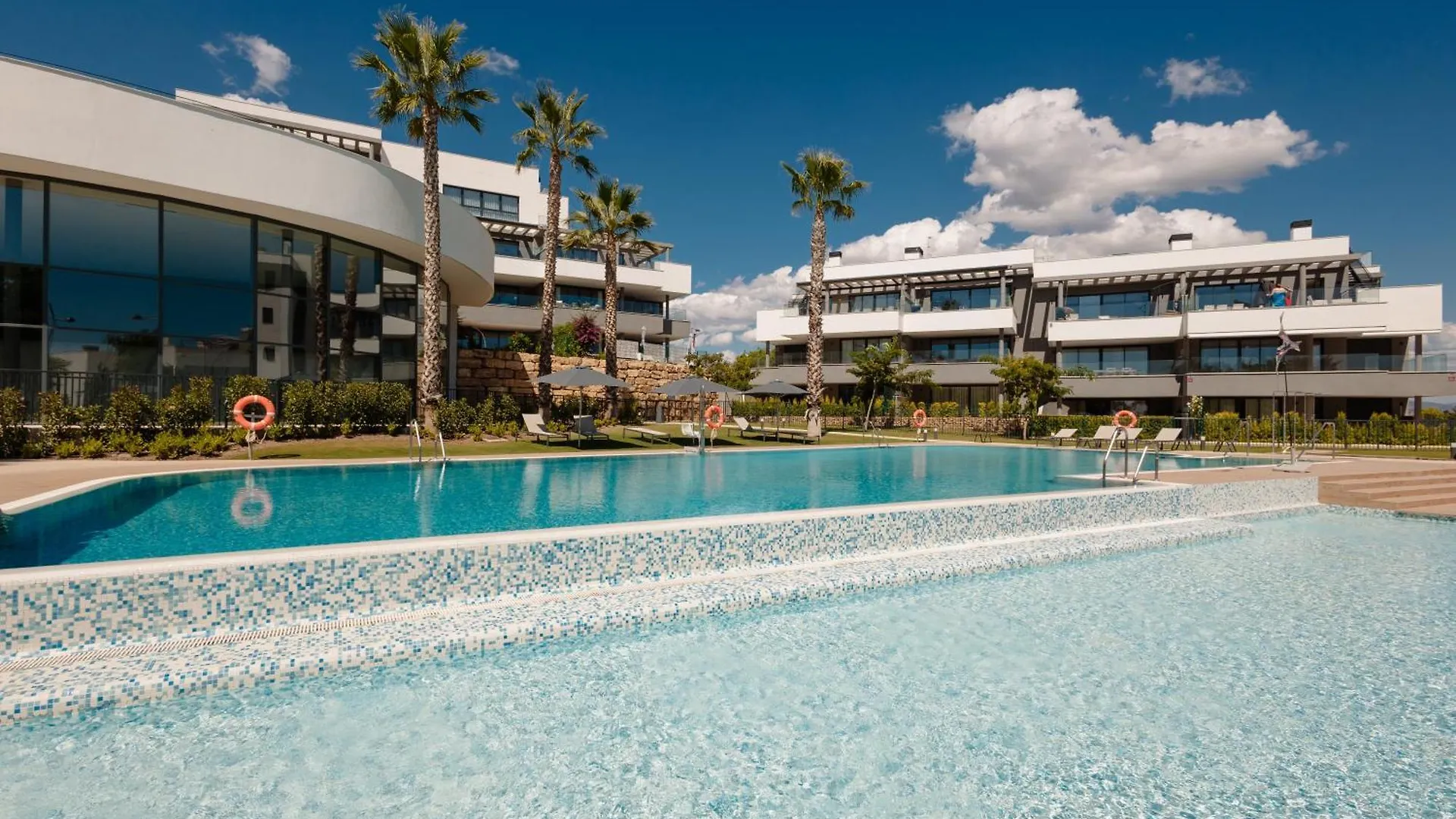 Magnificent Apartment, Close To The Beach, In Estepona